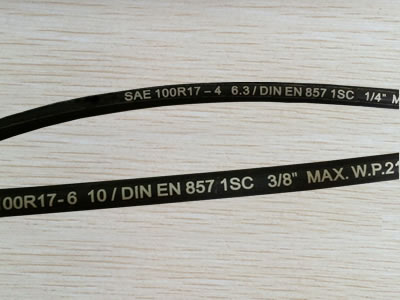  SAE J517 Type 100 R17 Hydraulic Hose